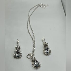 🌙 C541 - 3 piece sparkling jewelry set